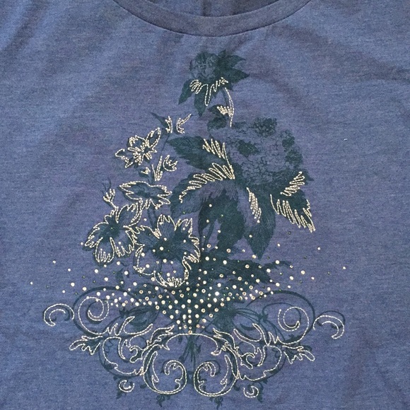 Old Navy Embellished T-Shirt - Picture 2 of 3